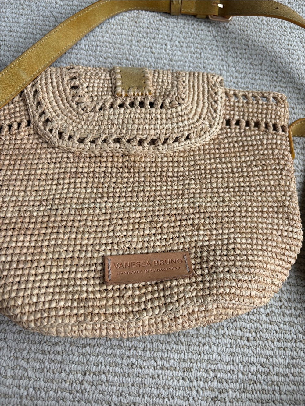 Vanessa Bruno Panier Crossbody Bag - Picture 4 of 10